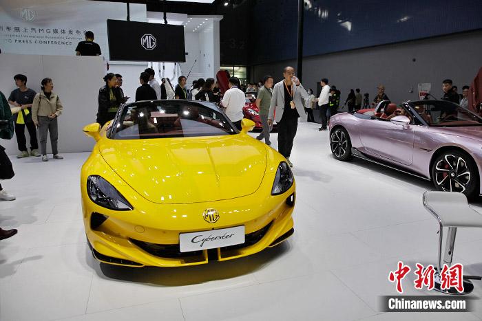 中國品牌新能源跑車。中新財經(jīng)記者 葛成 攝