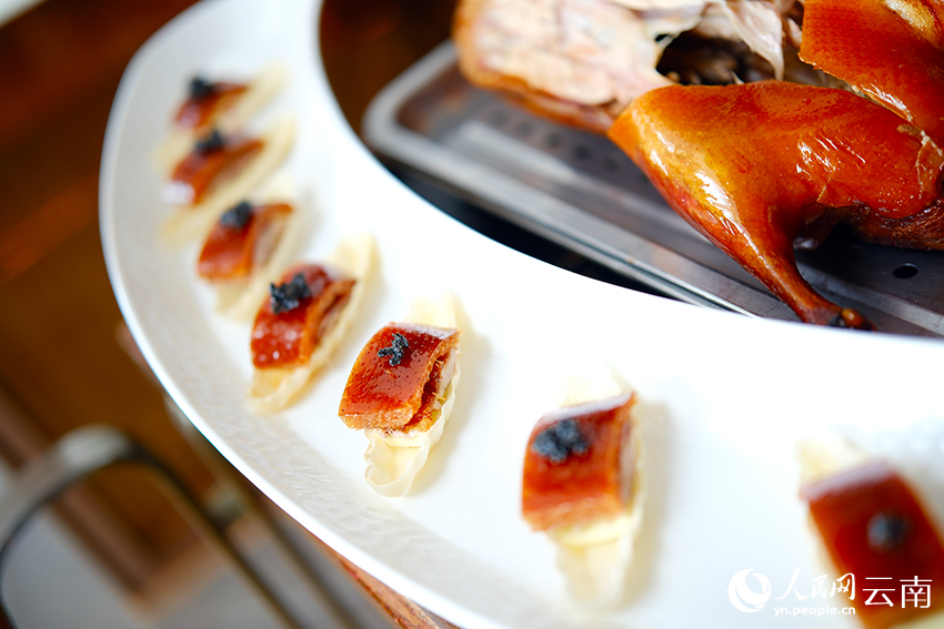 半江漁火。莊志斌攝