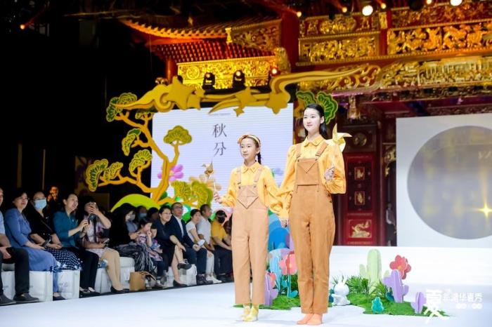 非遺華夏秀現(xiàn)場(chǎng) 中國(guó)工藝美術(shù)館、中國(guó)非物質(zhì)文化遺產(chǎn)館供圖