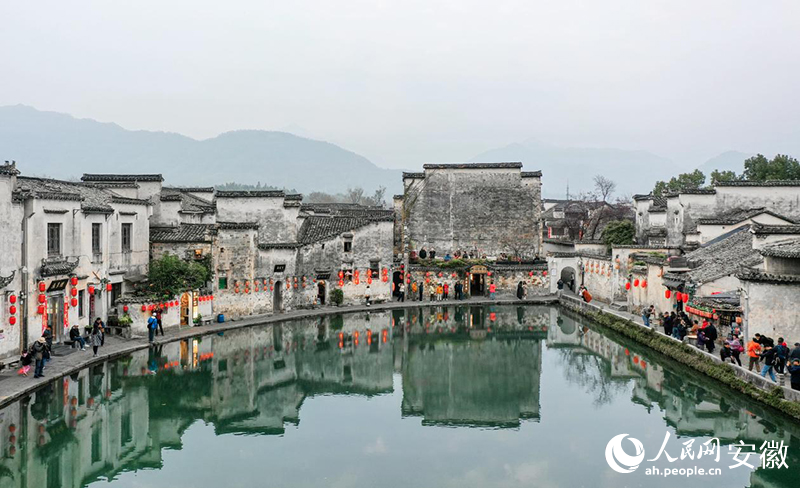宏村一隅。人民網記者 張俊攝